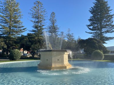 7.-Tom-Parker-Fountain-Title-Photo_Jane-Wright-scaled